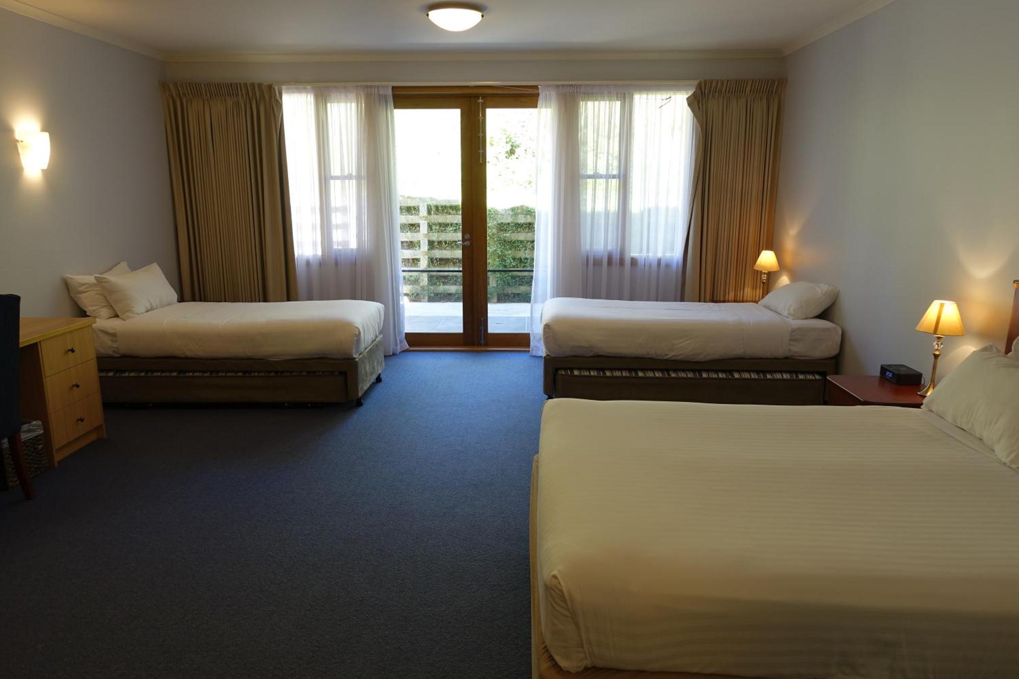 Elkanah Lodge And Conference Centre Marysville Room photo