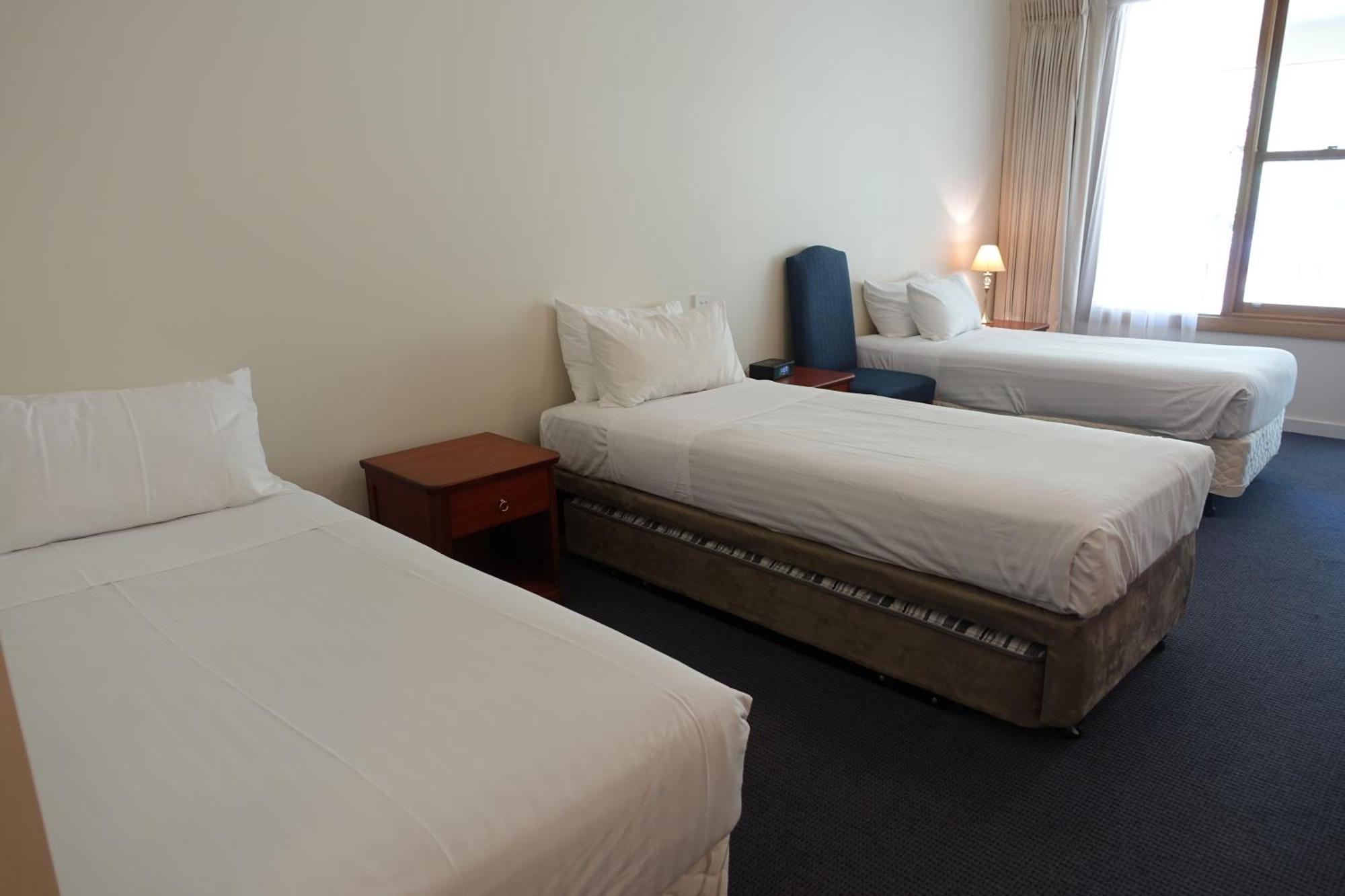 Elkanah Lodge And Conference Centre Marysville Room photo